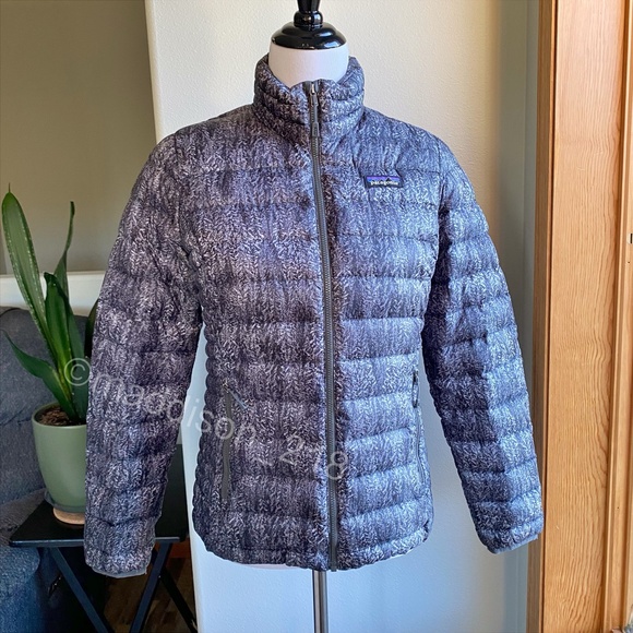 Patagonia Down Sweater Jacket Small Forestland Tailored Grey Black Snowy S - Picture 16 of 16